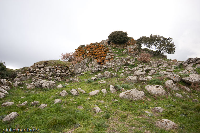 Nuraghe e tomba dei Giganti di Tamuli - Macomer